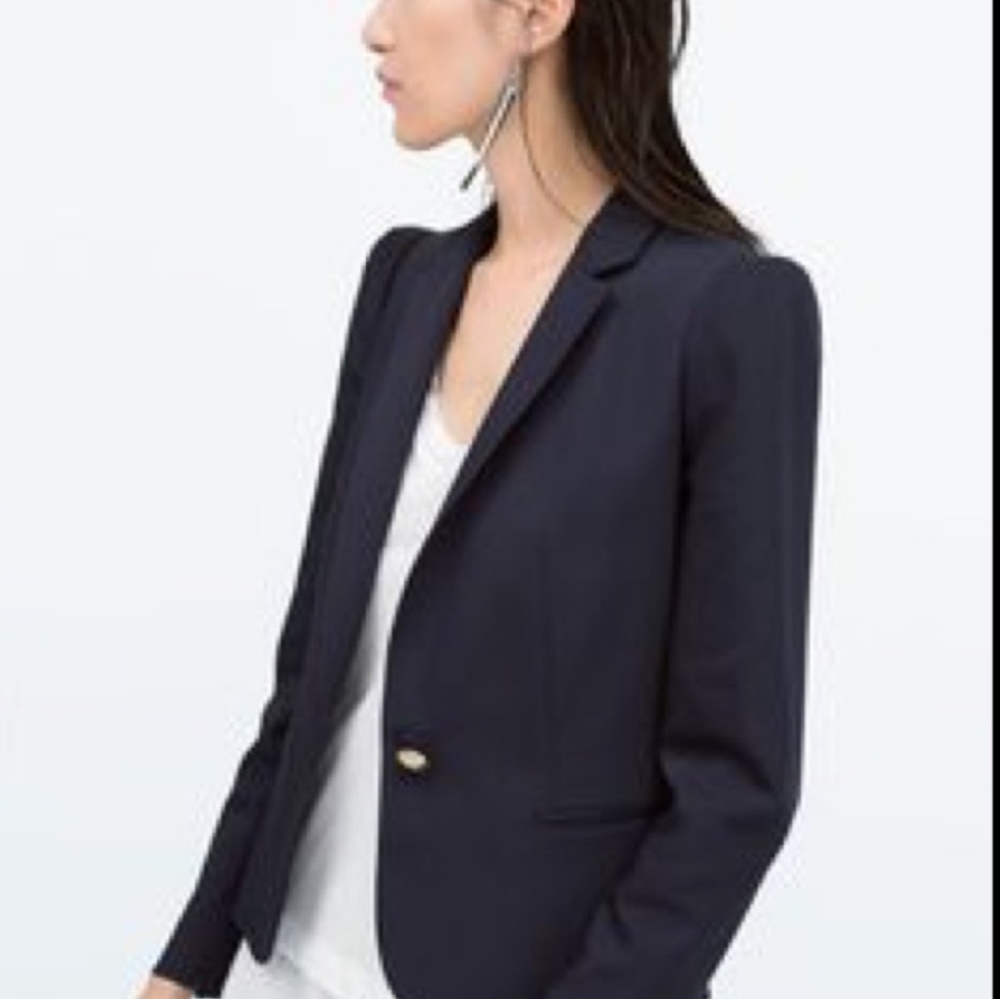 ⬇️ Zara Basic Navy Blazer with Gold Detail Buttons